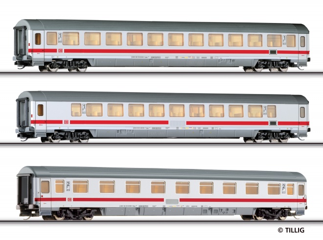 Set of 3 Passenger cars in IC livery (limited edition)<br /><a href='images/pictures/Tillig/01622_HM.jpg' target='_blank'>Full size image</a>